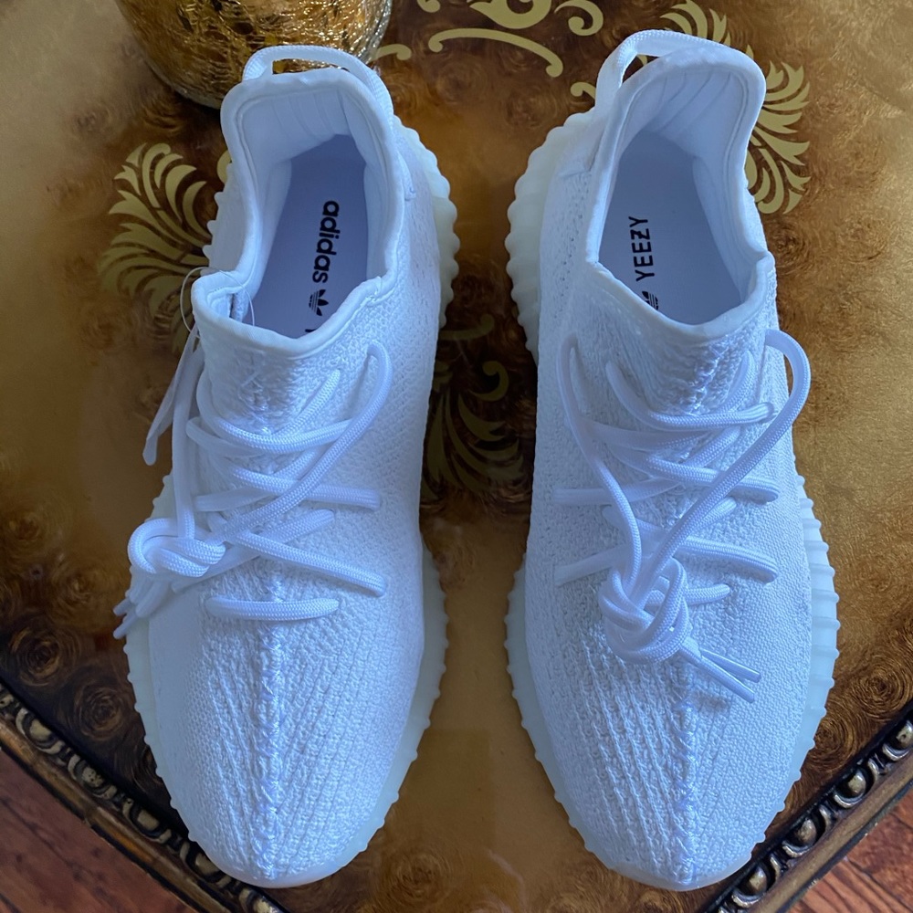 Yeezy Boost 350V2 Cream White new